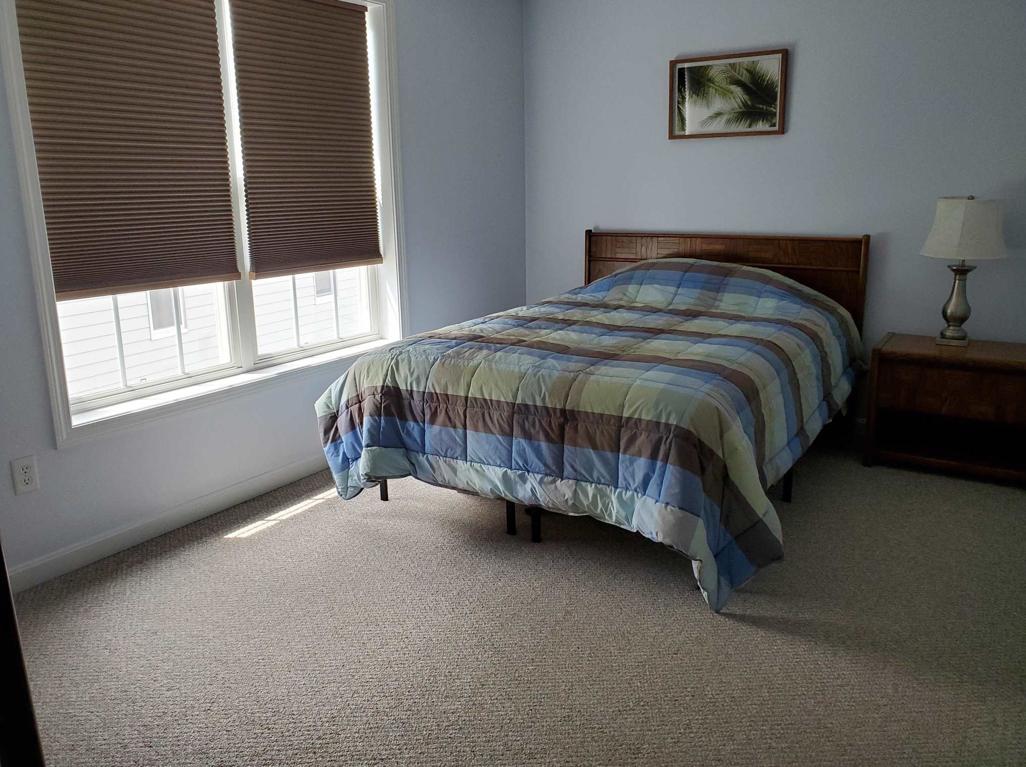 84 Un St, Manchester NH 03103-6302 exterior