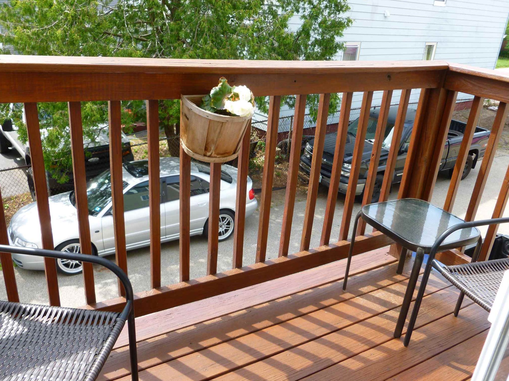 84 Un St, Manchester NH 03103-6302 exterior