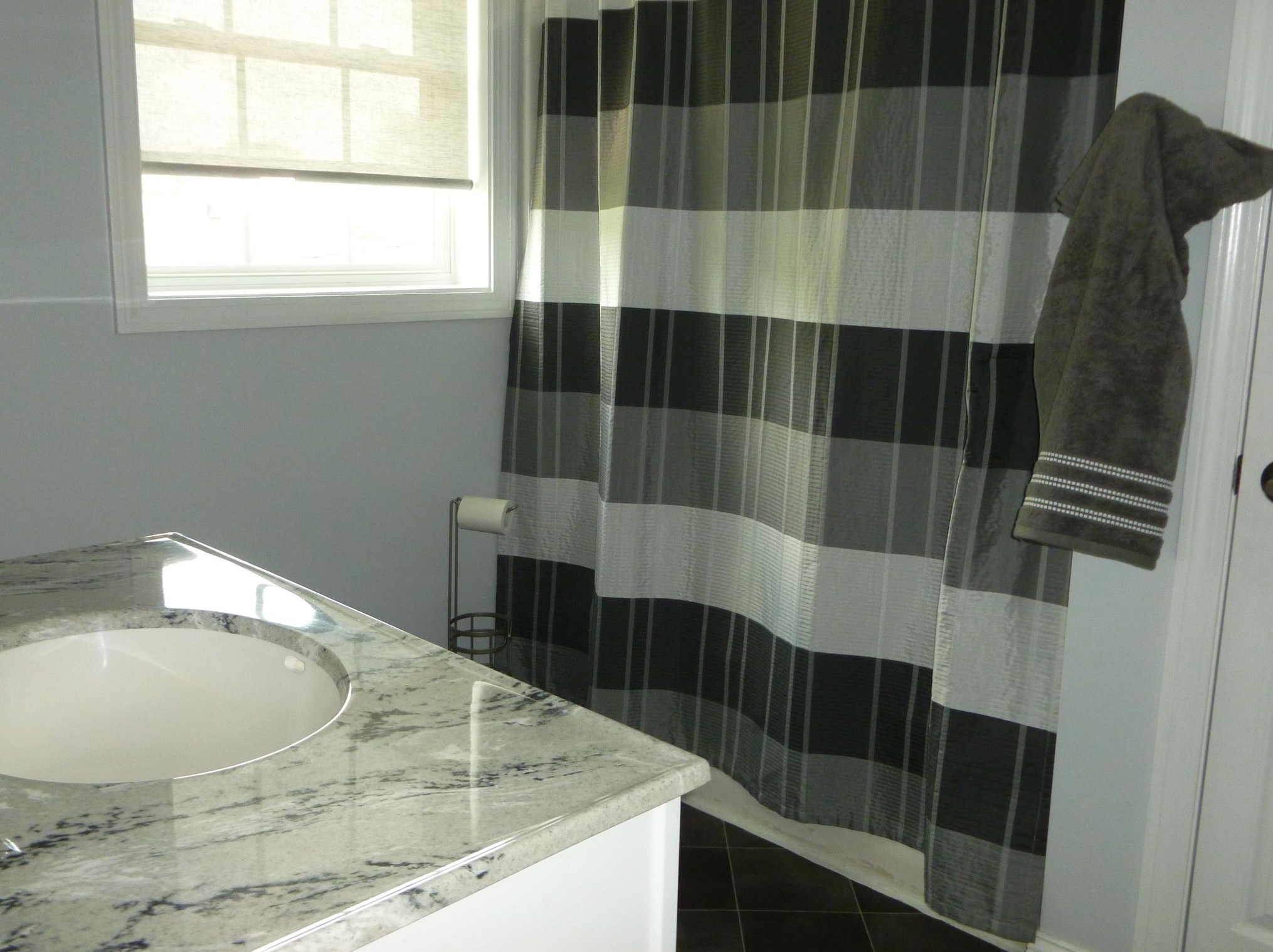 84 Un St, Manchester NH 03103-6302 exterior