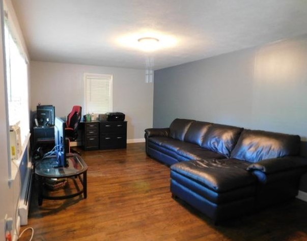18 Highland Ave, Jaffrey NH  03452-6131 exterior