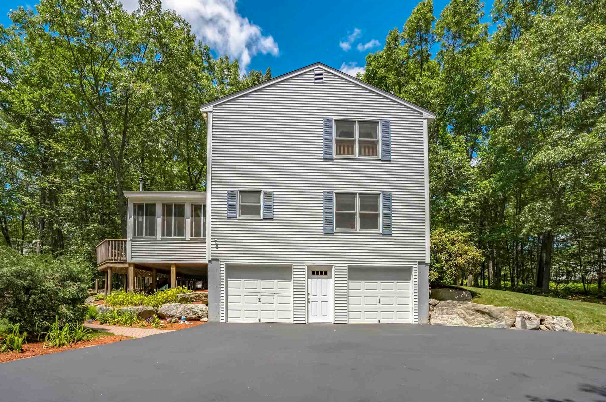 12 Honeysuckle, Goffstown, NH 03045