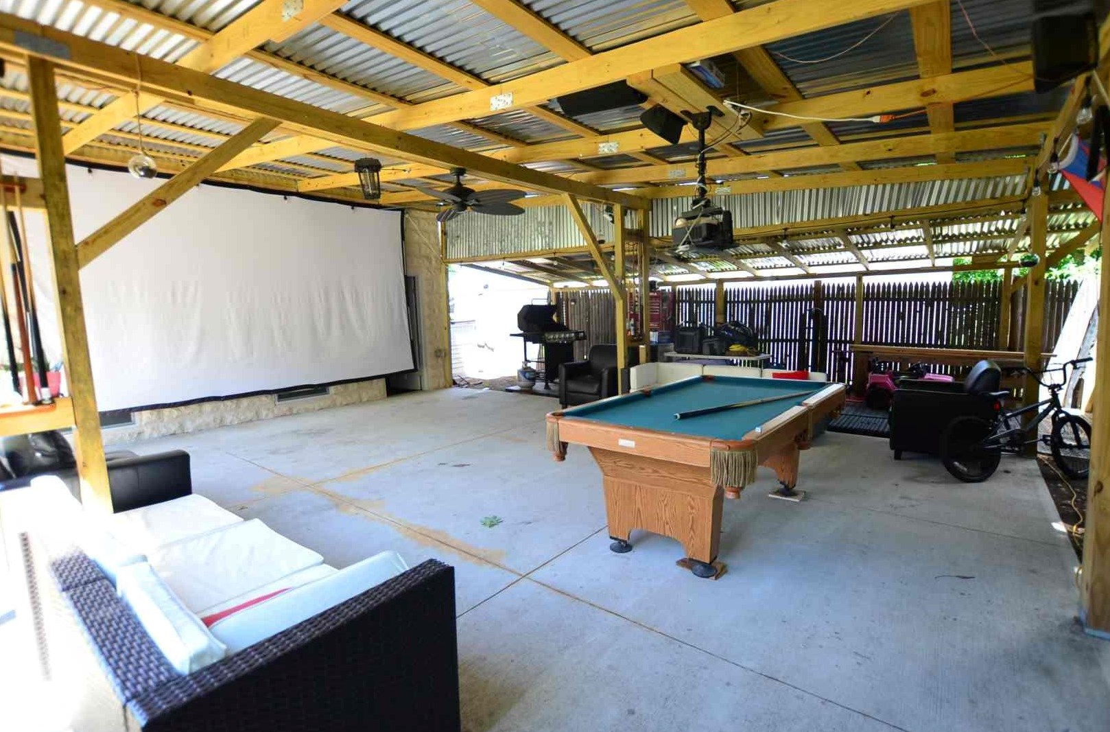 8 6 St, Nashua NH  exterior