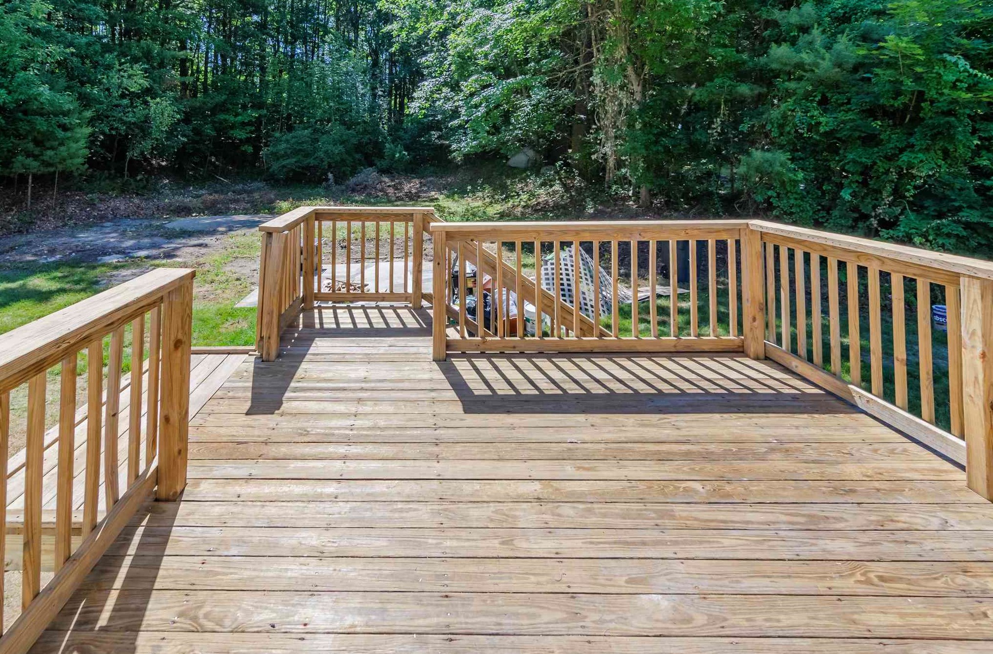 35 Waterville Dr, Merrimack NH  03054-2607 exterior