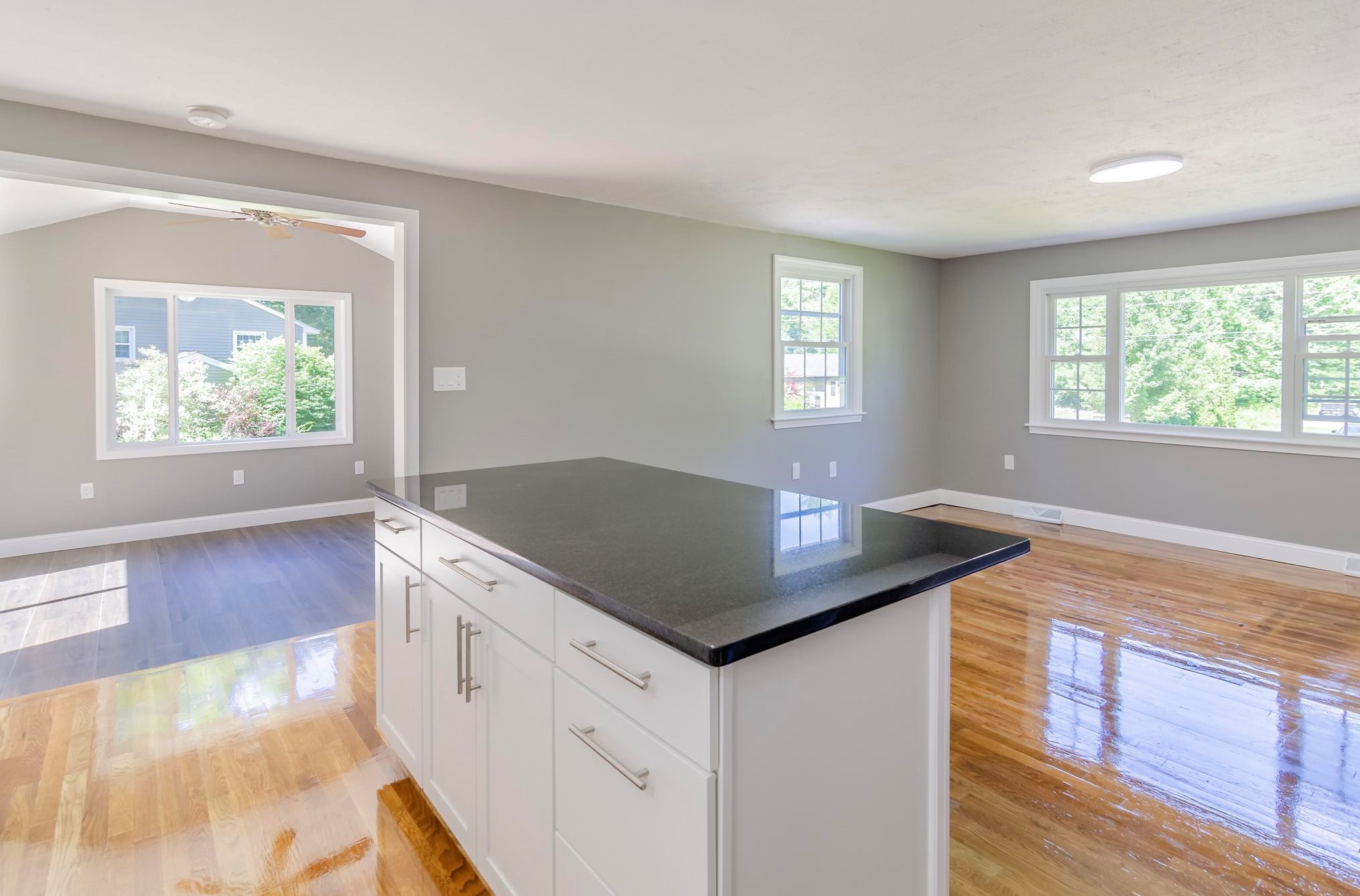 35 Waterville Dr, Merrimack NH  03054-2607 exterior