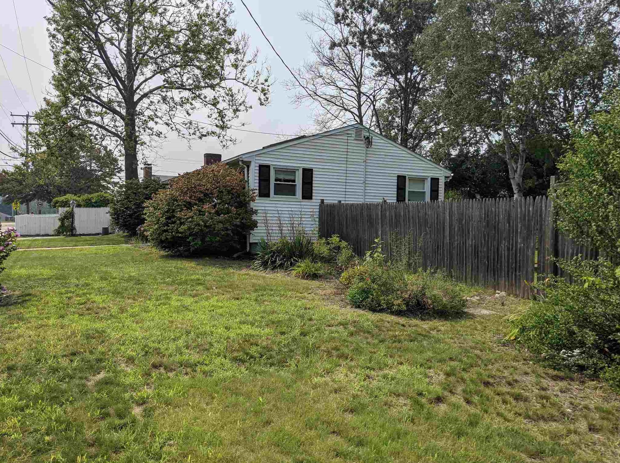 364 Weston St, Manchester NH  03103-5263 exterior