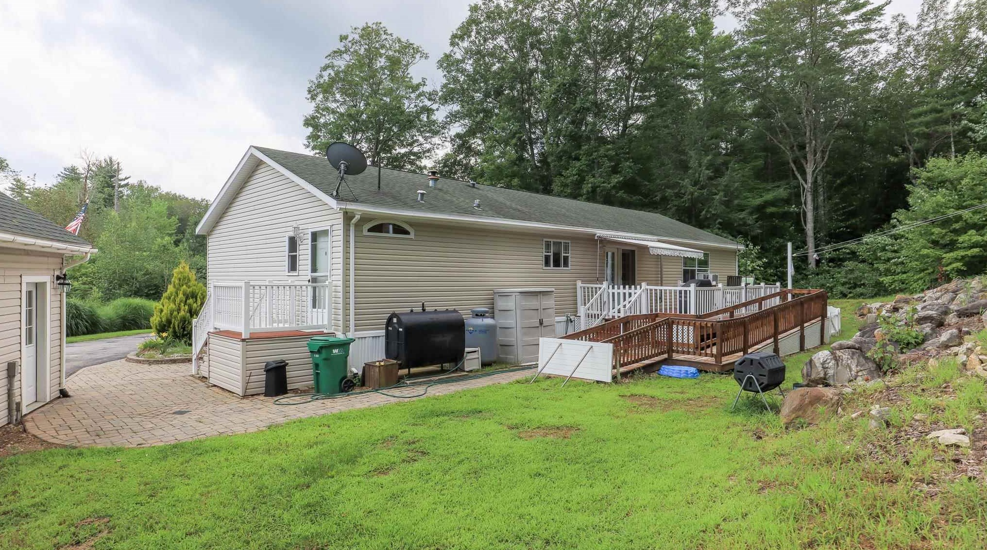 62 Christopher, Fremont, NH 03044