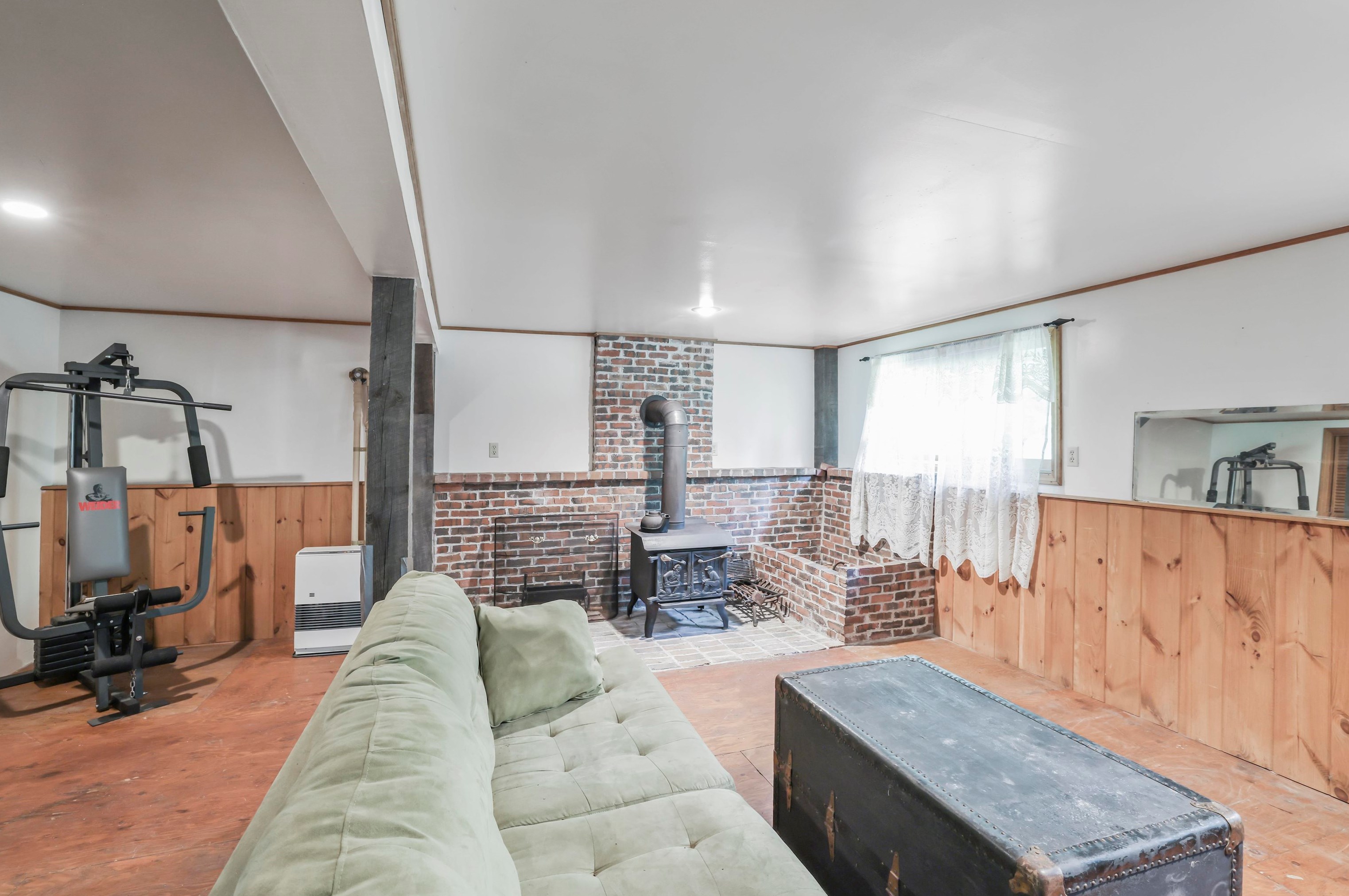 91 Hamwoods Rd, Alton NH  03809-5038 exterior