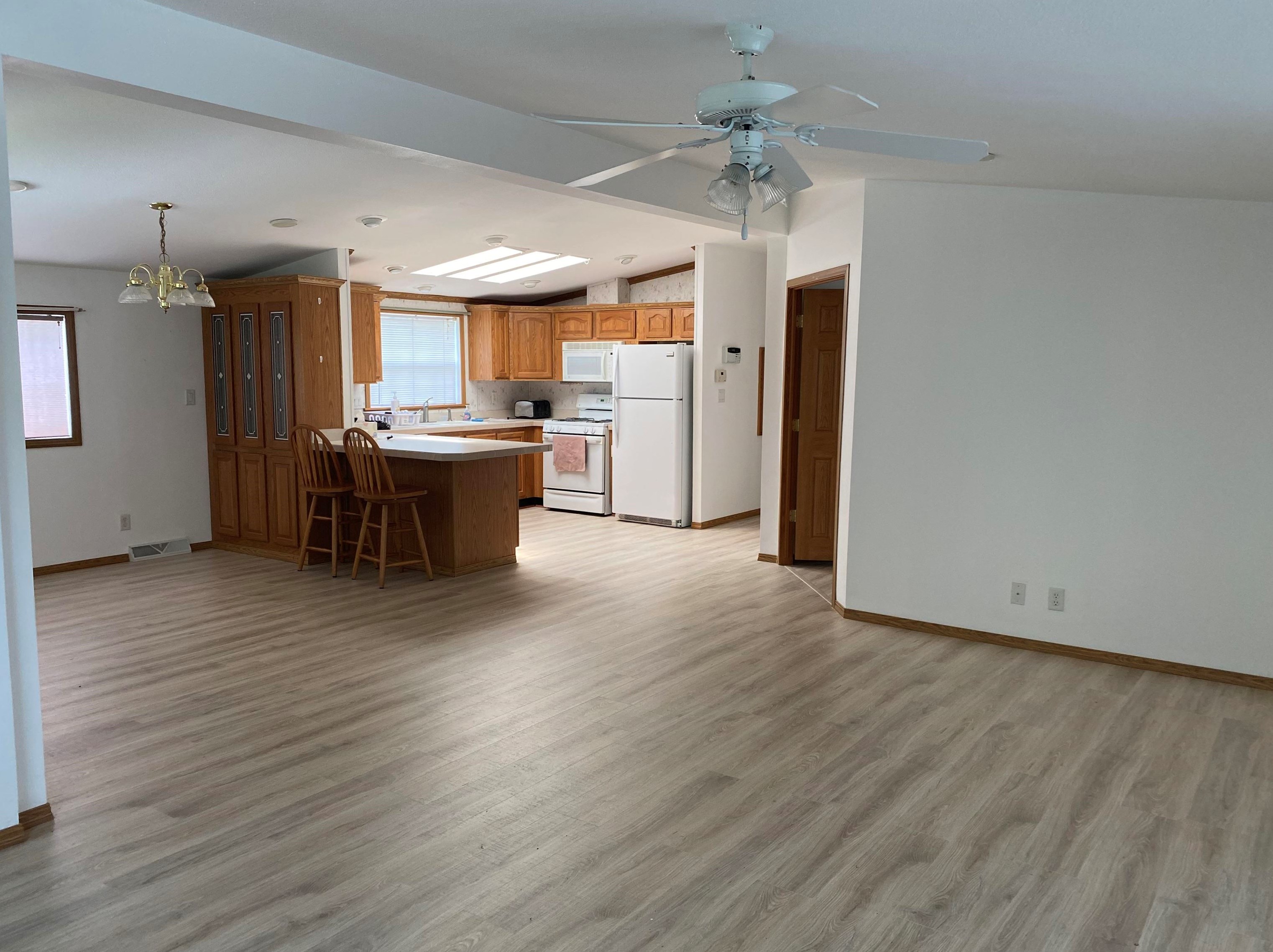 62 Victorian Way, Manchester NH  03104-5789 exterior