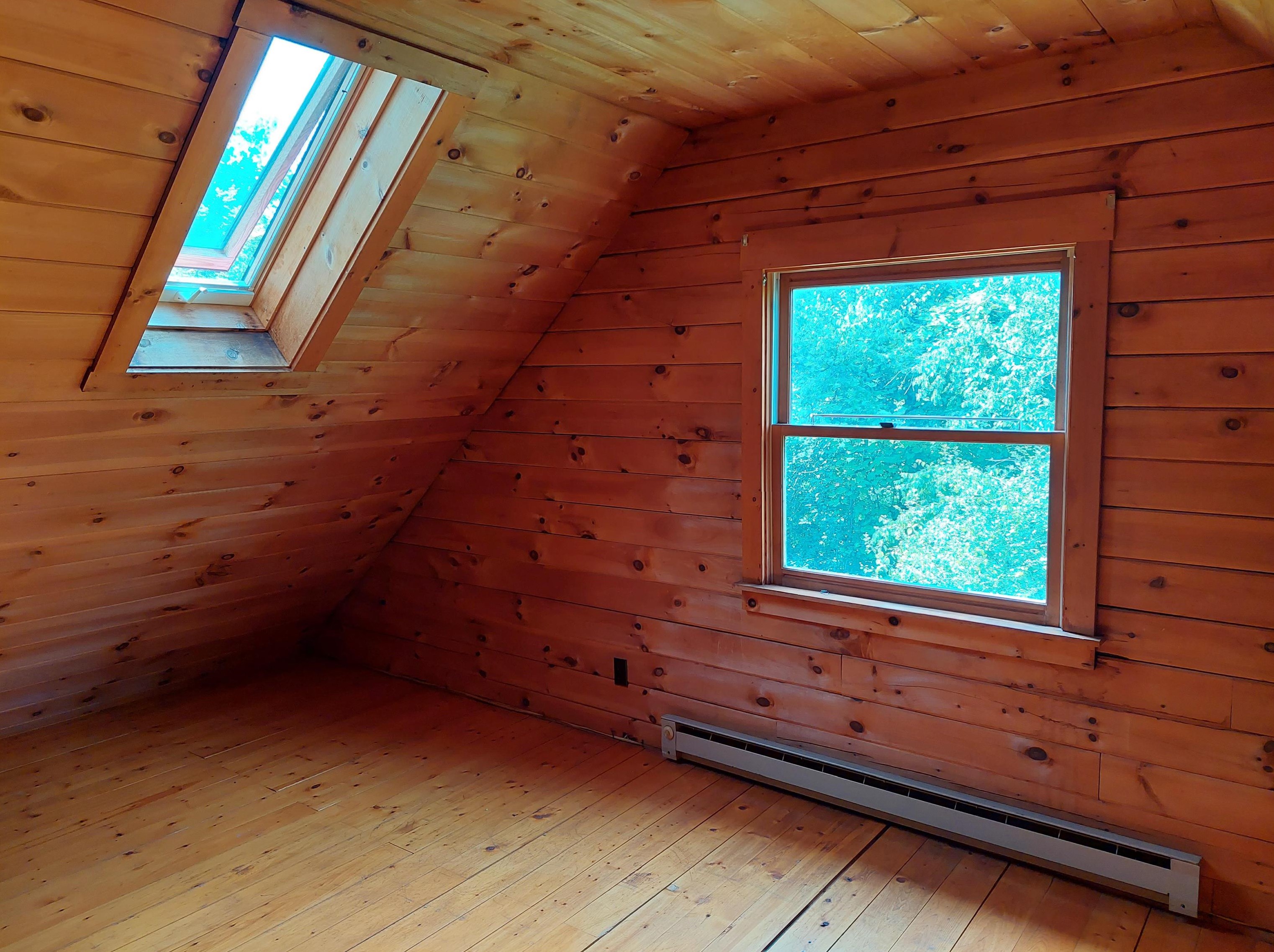 570 County Rd, Walpole NH 03608-4916 exterior