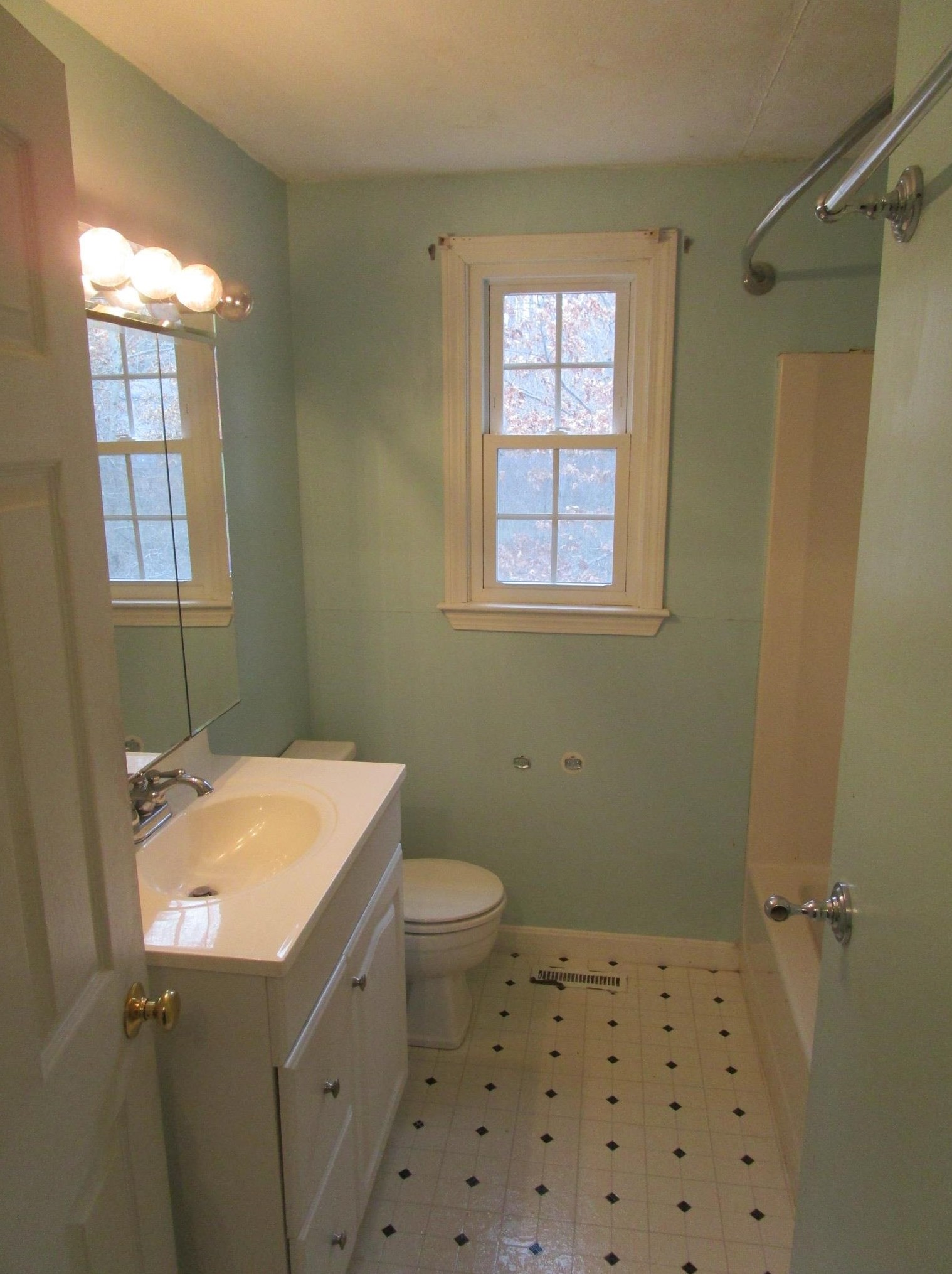 7 Patten Rd, Merrimack NH 03054-3010 exterior