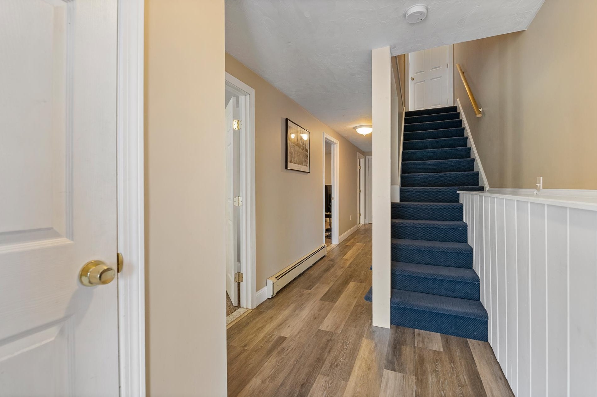 34 Hilltop Dr, Newbury NH 03255-5612 exterior