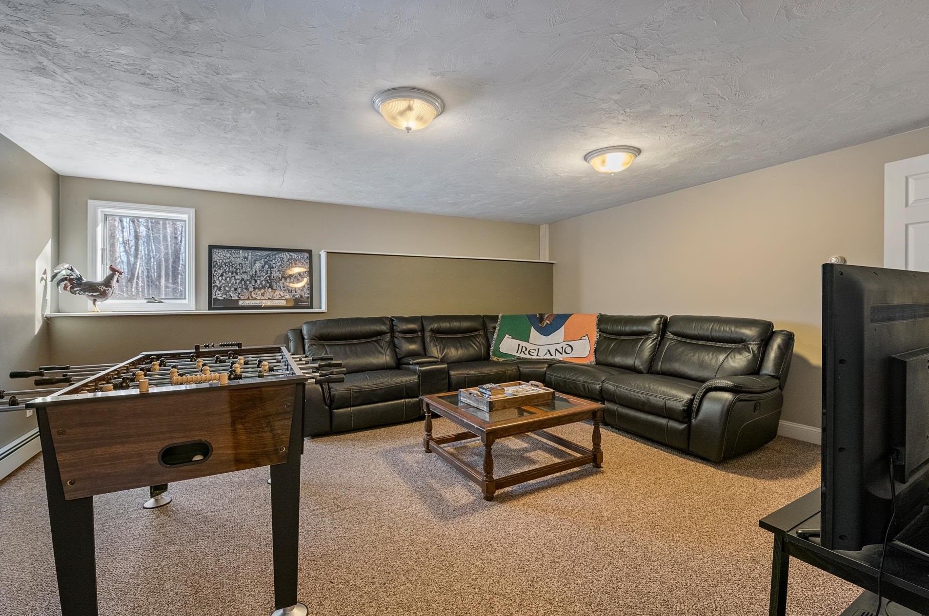 34 Hilltop Dr, Newbury NH 03255-5612 exterior