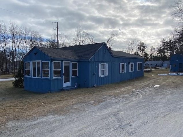 80 Farm Ln, Seabrook NH 03874-4205 exterior