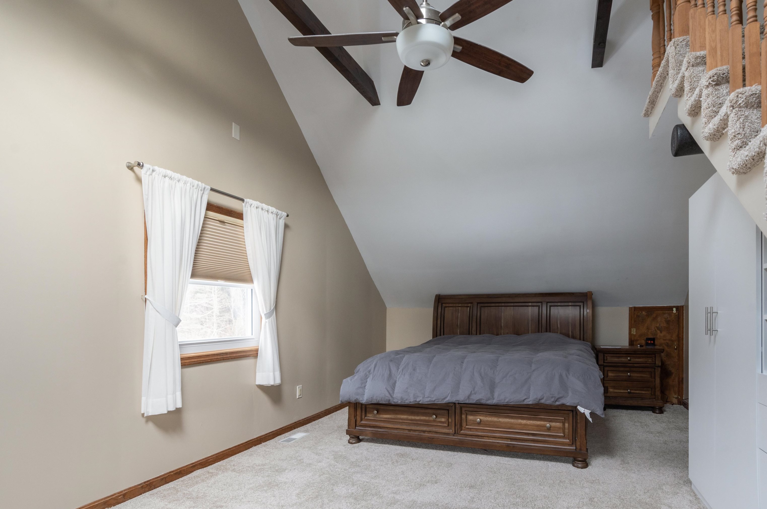 1 Nichols Ln, Merrimack NH  03054-2862 exterior