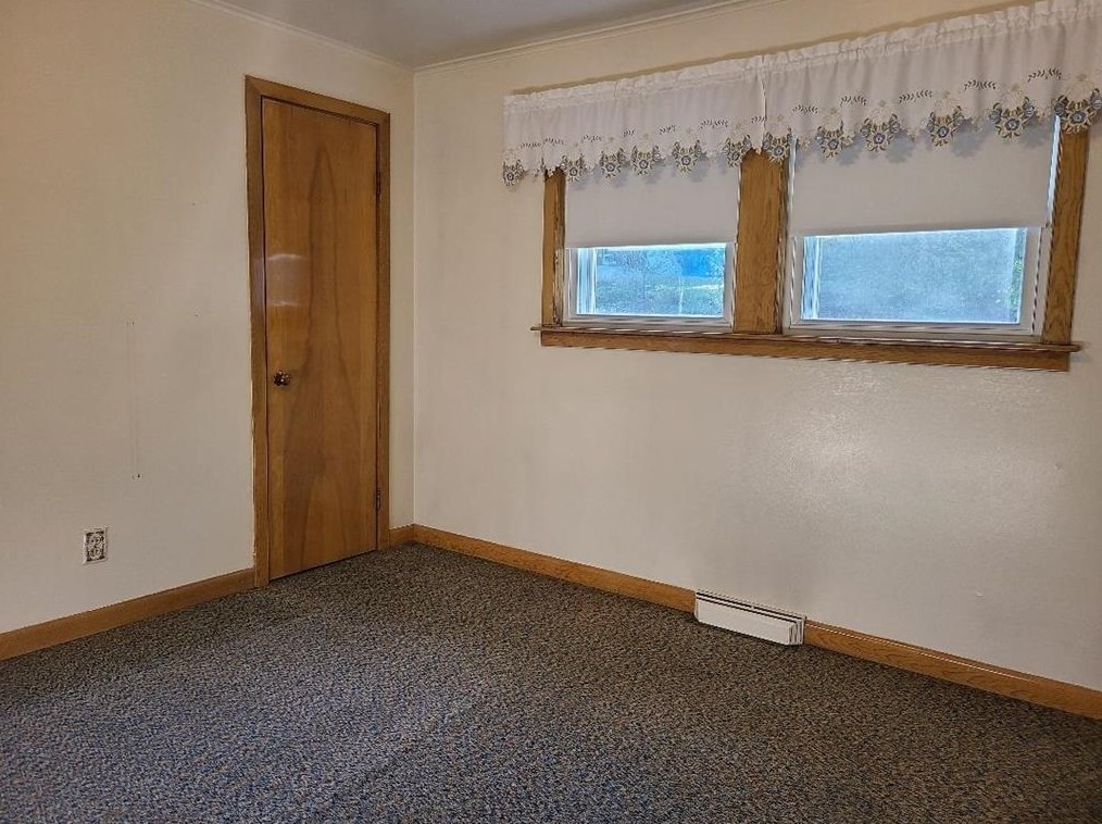 4 Verdun St, Berlin NH  03570-3330 exterior