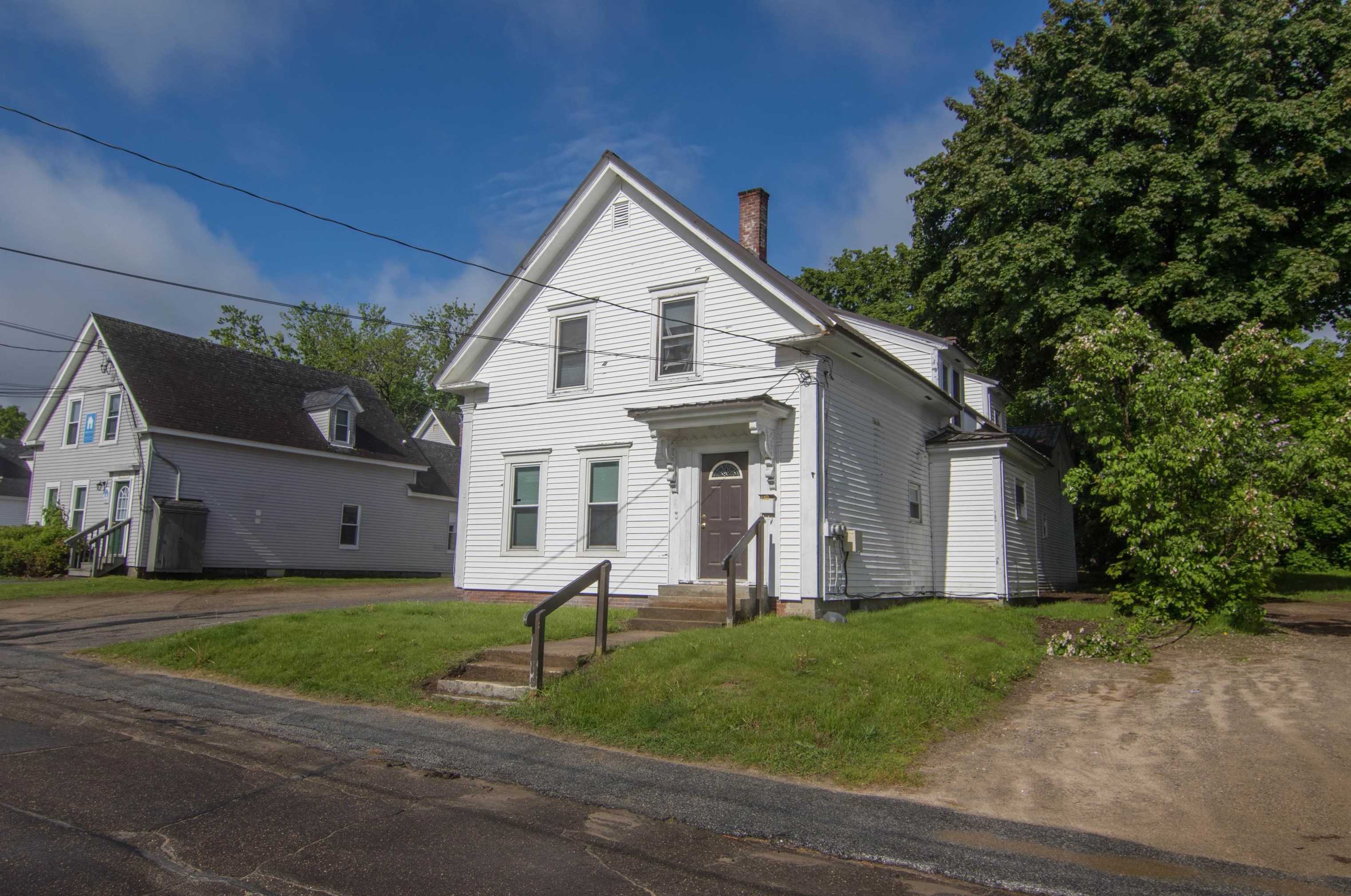 8 Winter St, Bridgewater NH 03264-1422 exterior