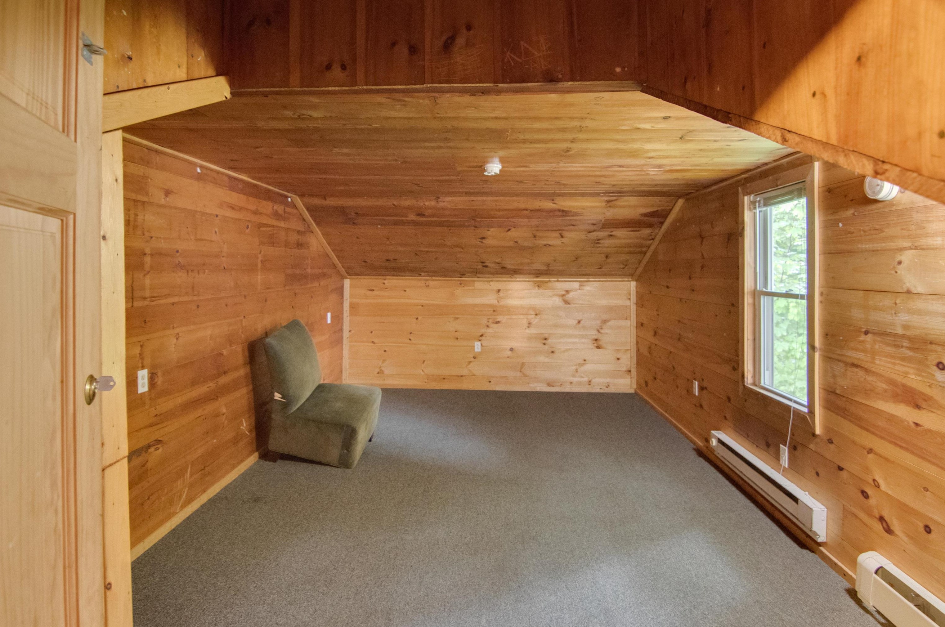 8 Winter St, Bridgewater NH 03264-1422 exterior