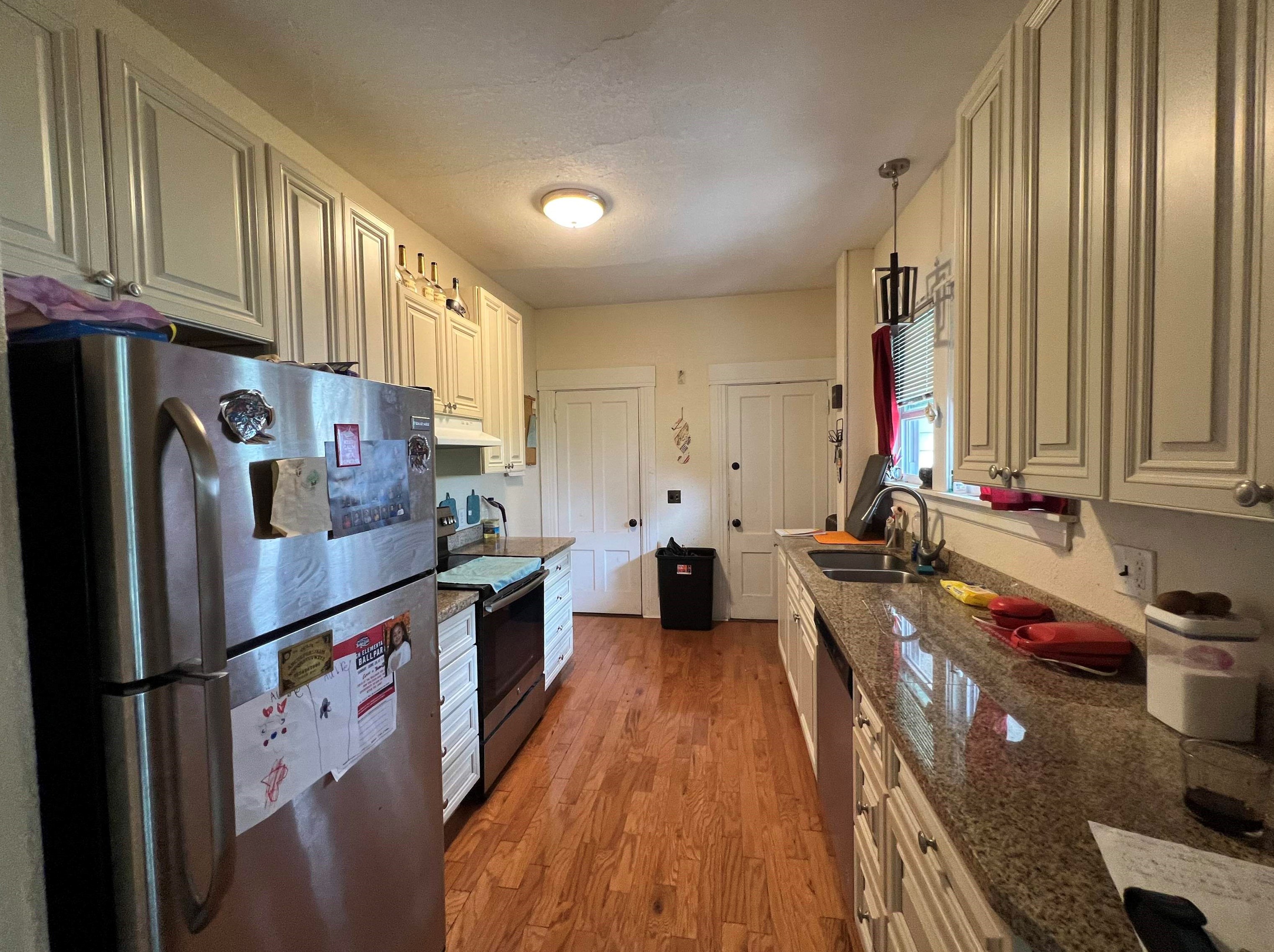 597 Beech St, Manchester NH  03104-4814 exterior