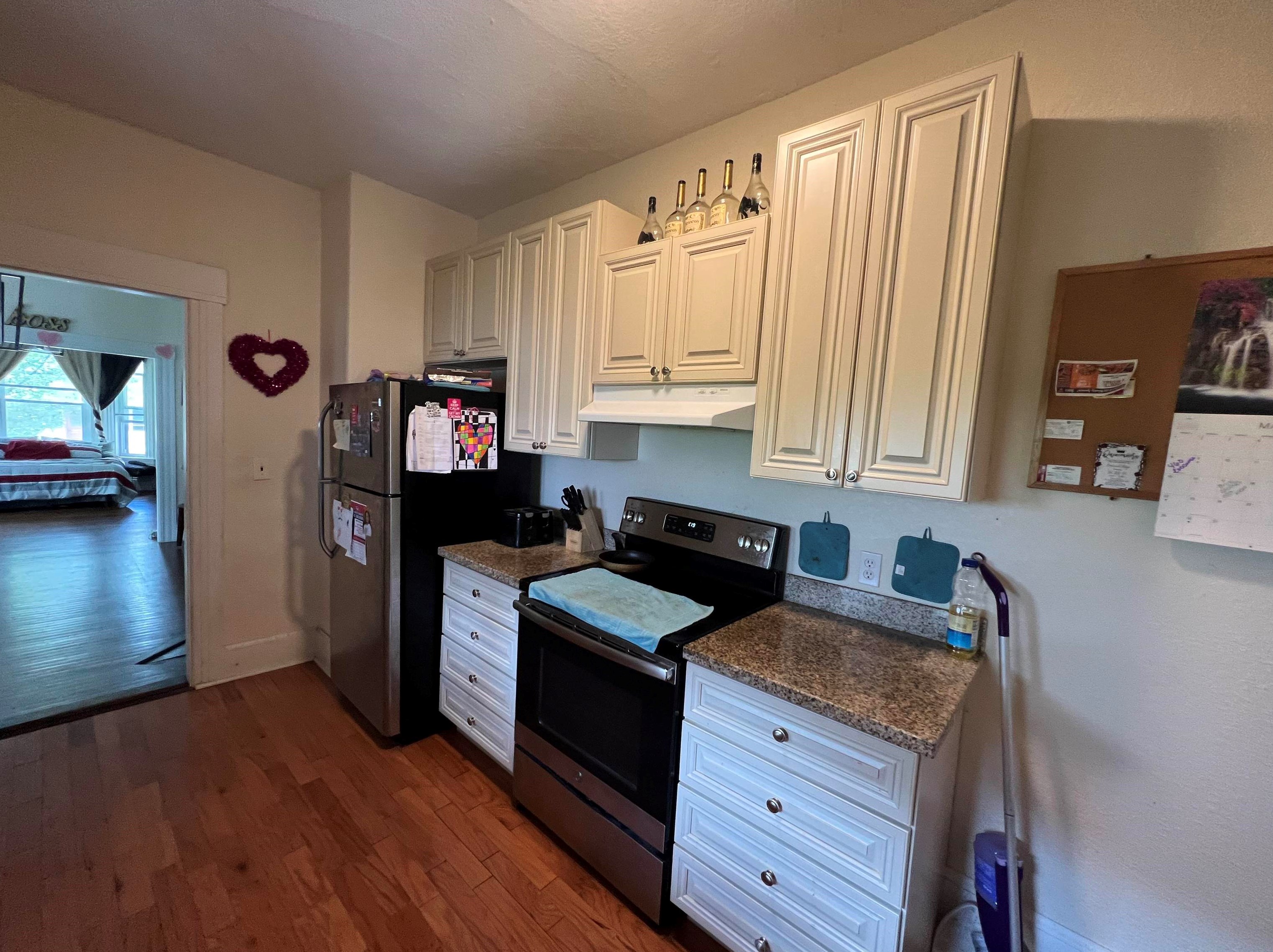 597 Beech St, Manchester NH  03104-4814 exterior