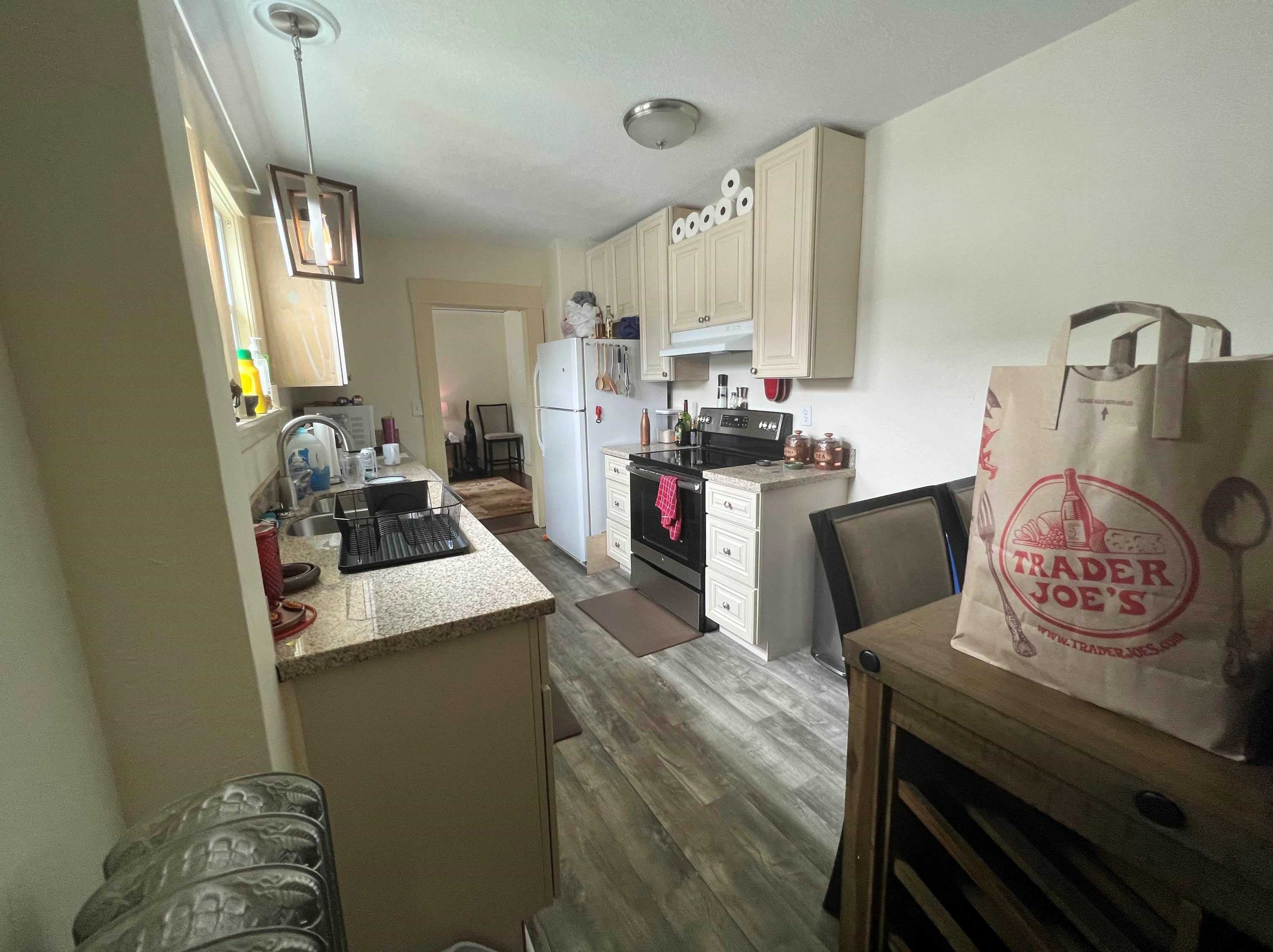 597 Beech St, Manchester NH  03104-4814 exterior