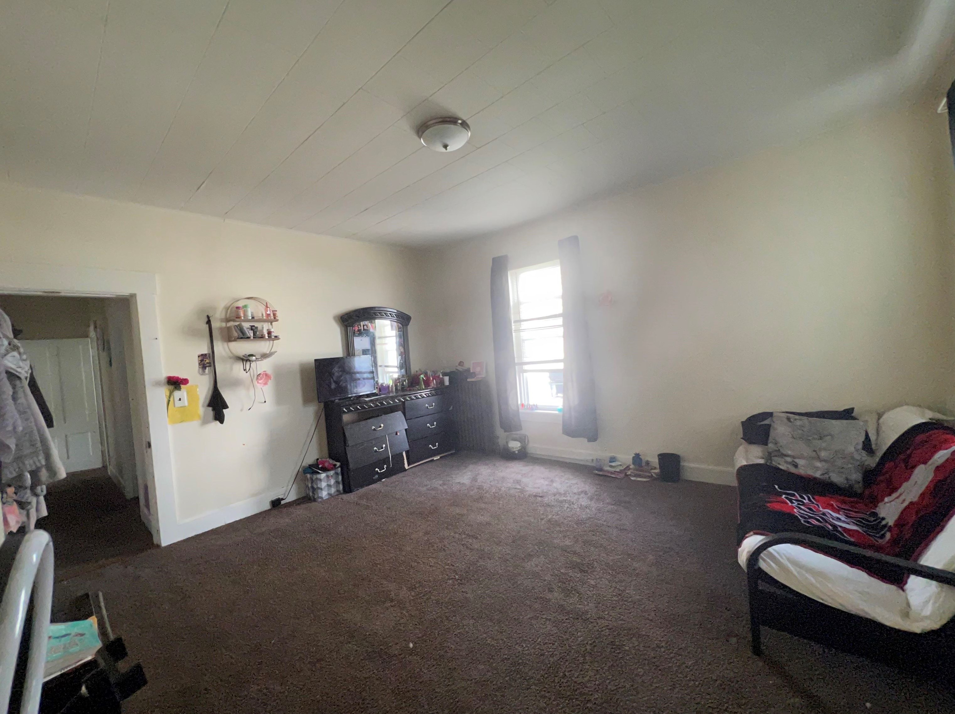 597 Beech St, Manchester NH  03104-4814 exterior