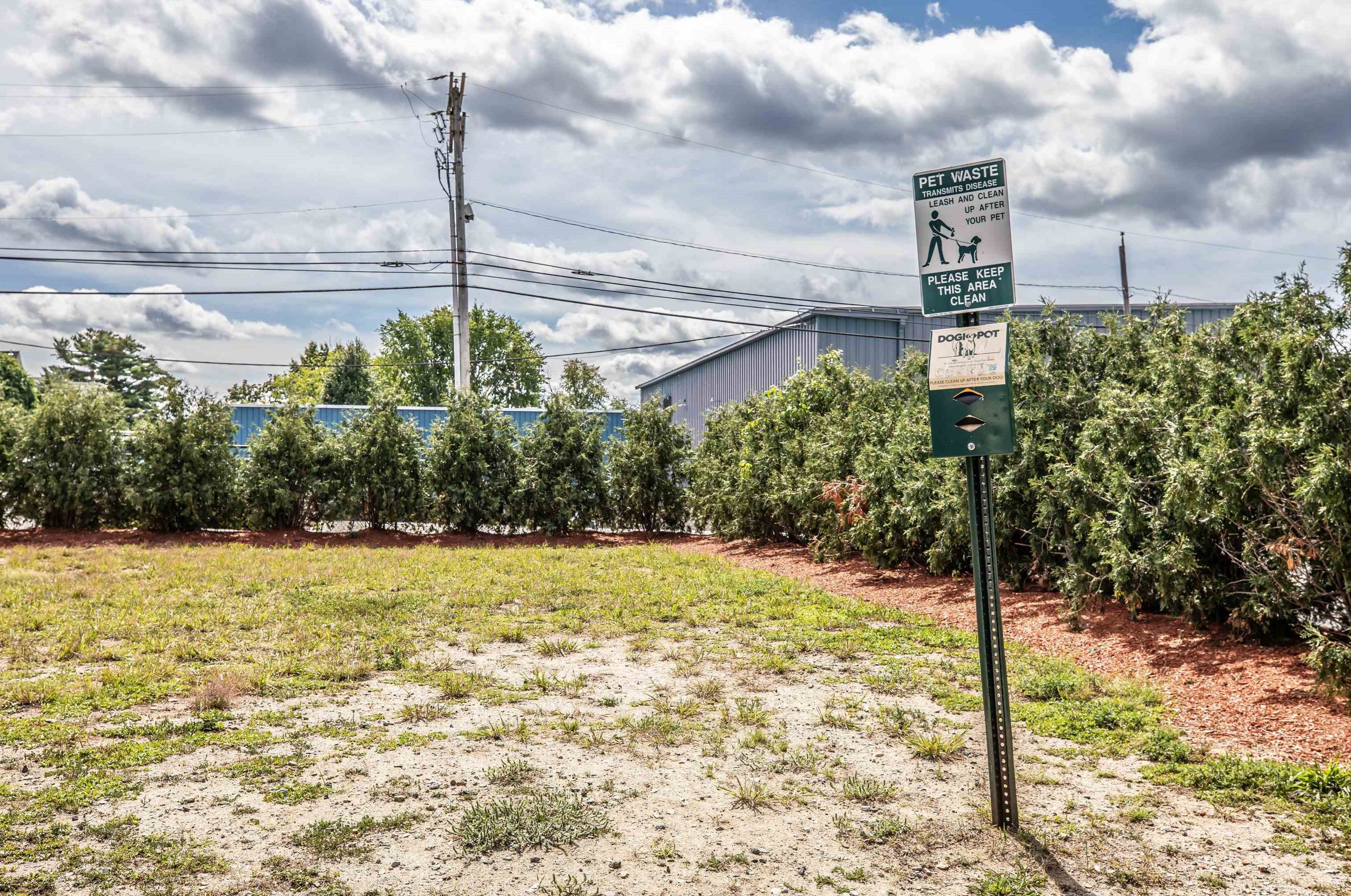 471 Silver St, Manchester NH 03103-5061 exterior