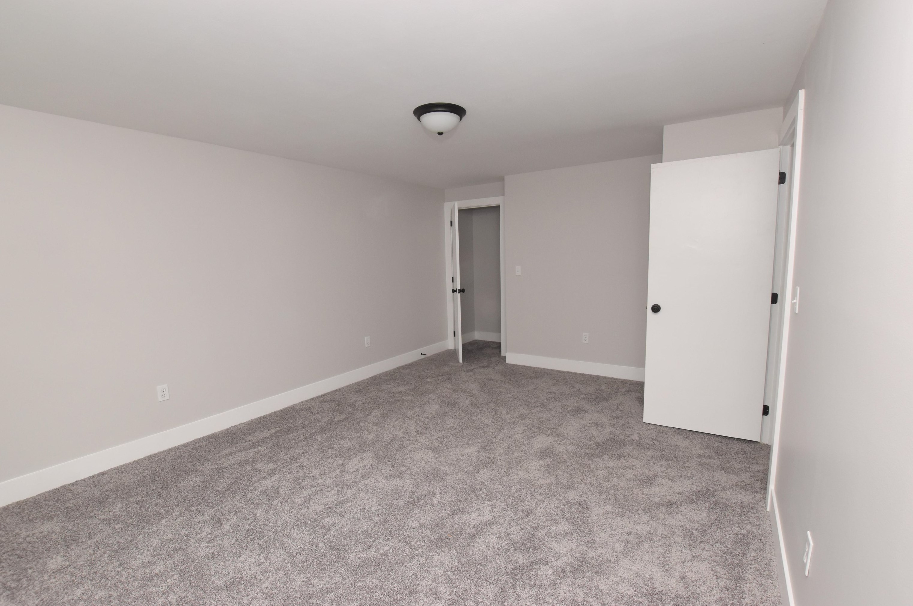 157 Exeter St, Newmarket NH 03857 exterior