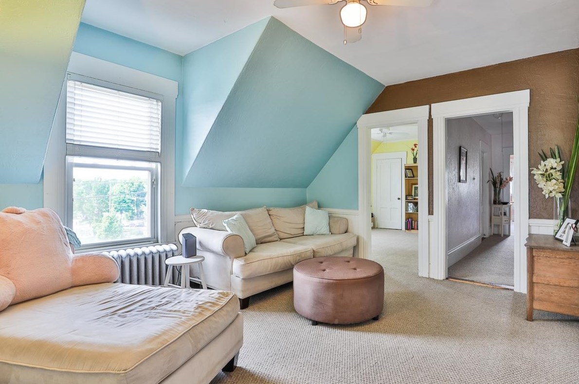 300 Walnut St, Manchester NH 03104-3133 exterior