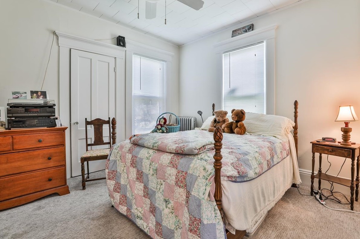 300 Walnut St, Manchester NH 03104-3133 exterior