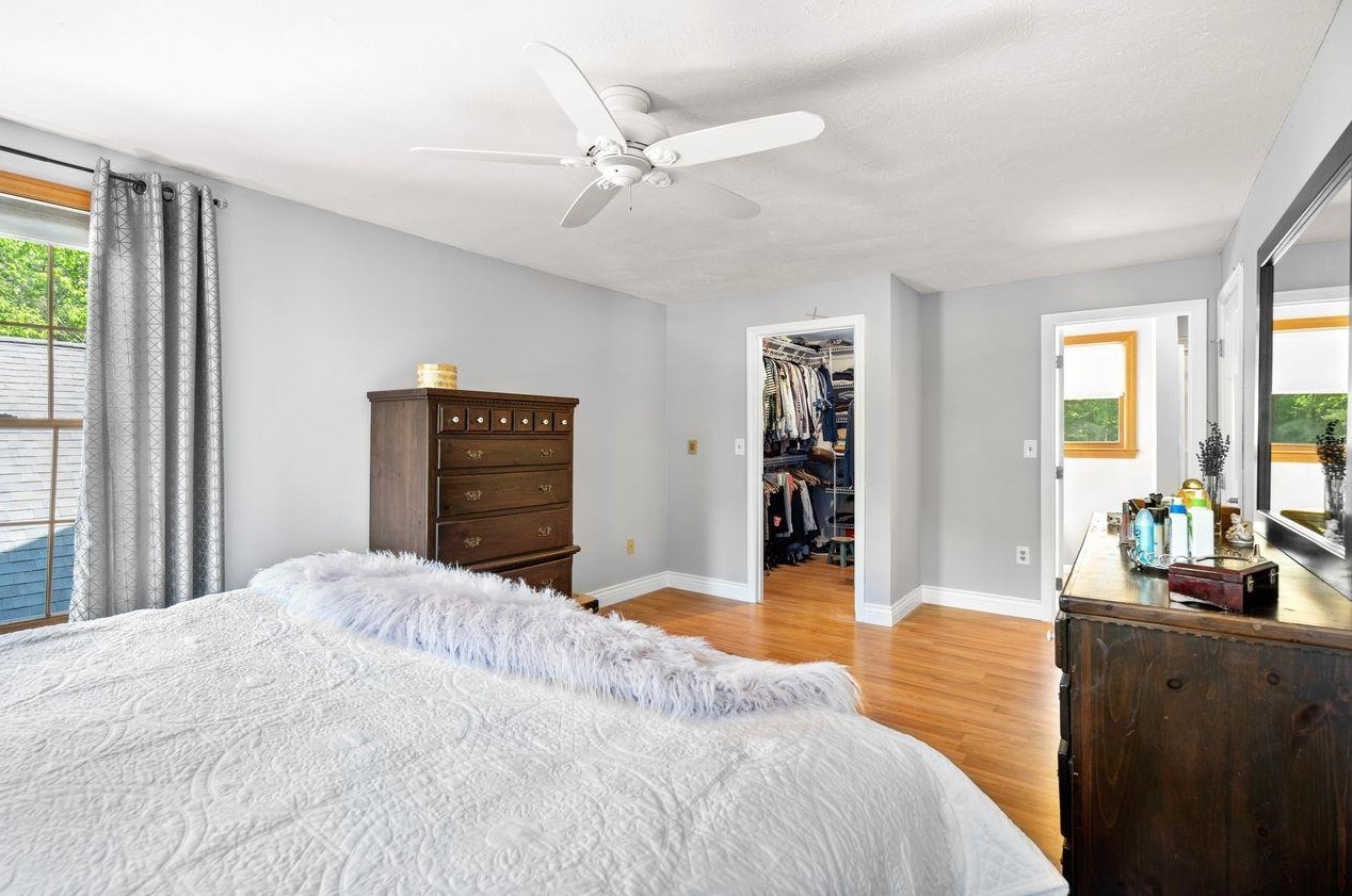 5 4 Winds Rd, Merrimack NH 03054-6804 exterior