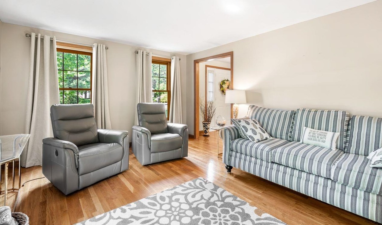 5 4 Winds Rd, Merrimack NH 03054-6804 exterior