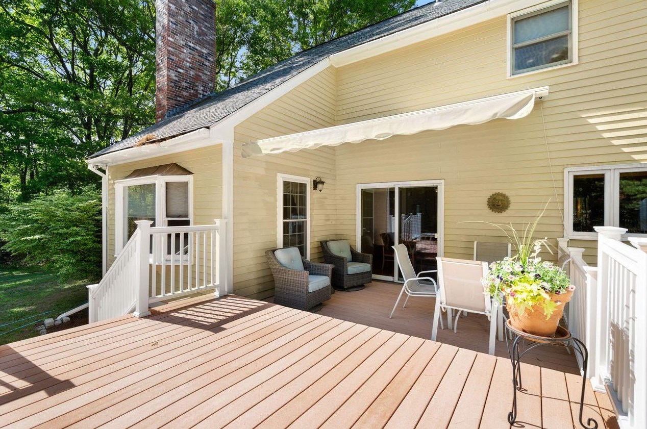 5 4 Winds Rd, Merrimack NH 03054-6804 exterior