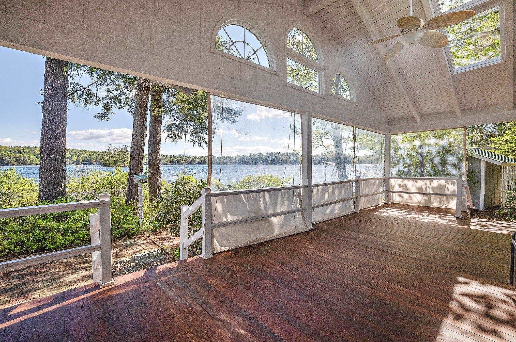40 Oak Island Rd, Meredith NH  03253-6731 exterior