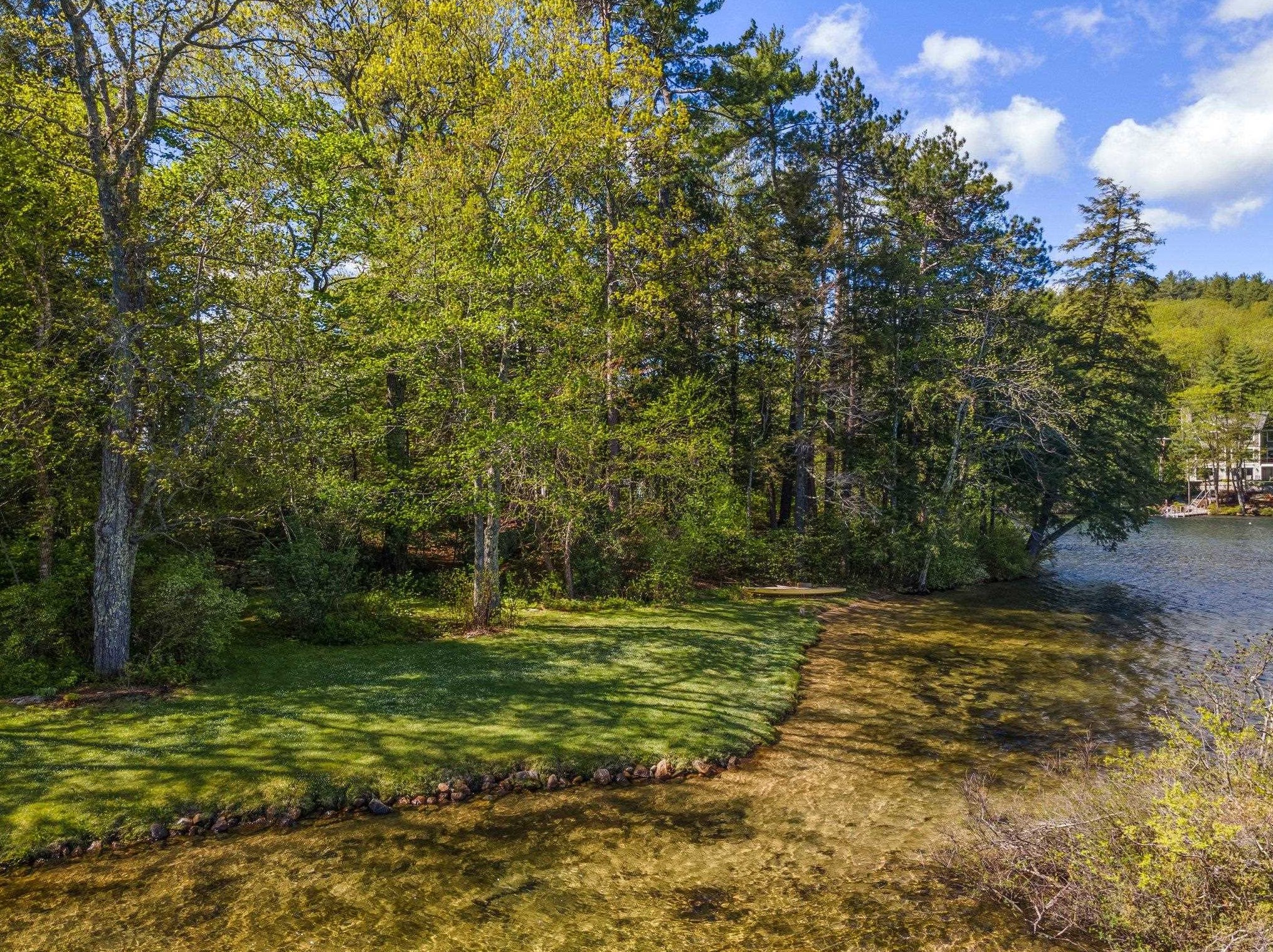 40 Oak Island Rd, Meredith NH  03253-6731 exterior