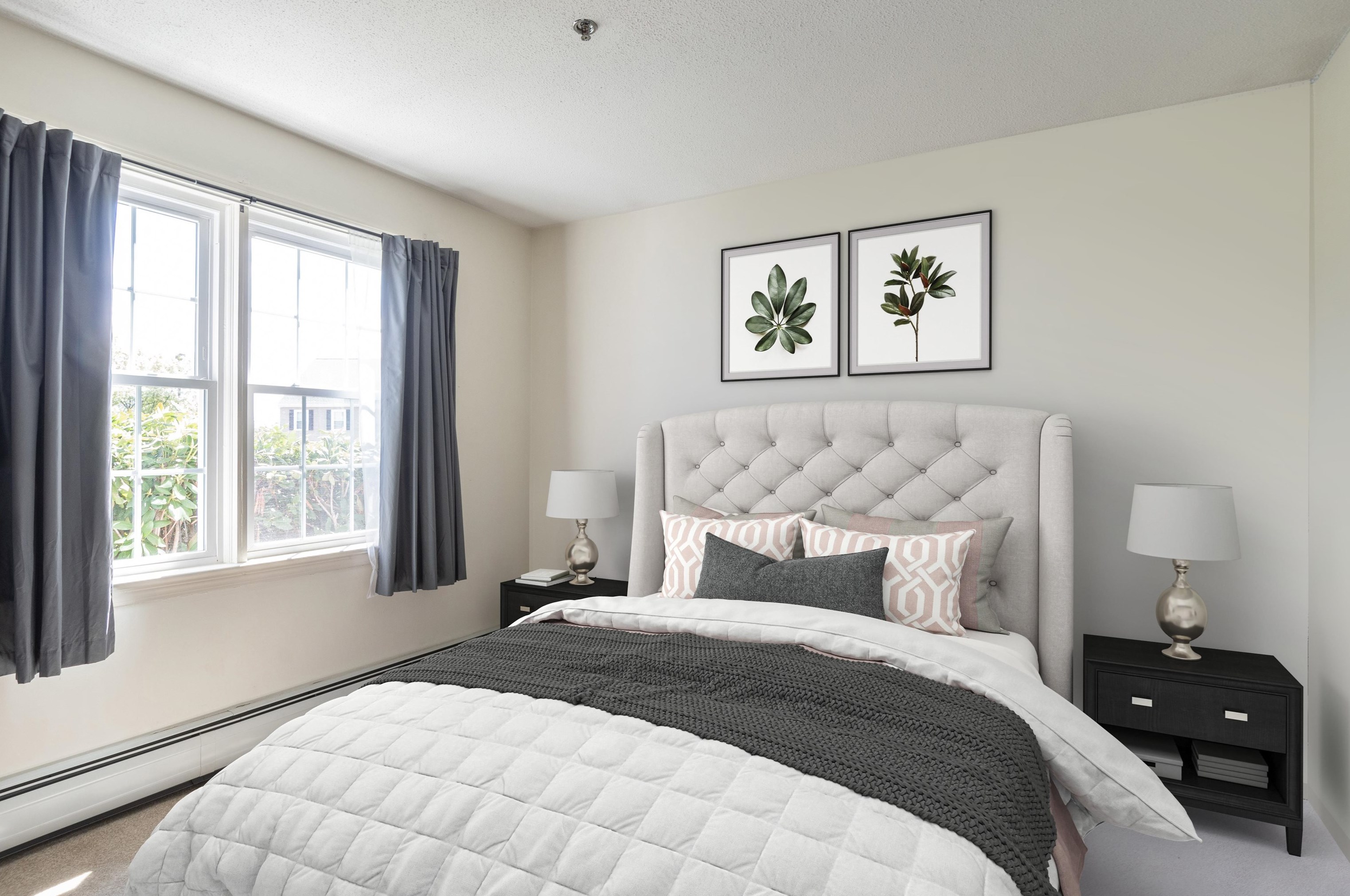 17 Riviera Rd, Hudson NH  03051-3372 exterior