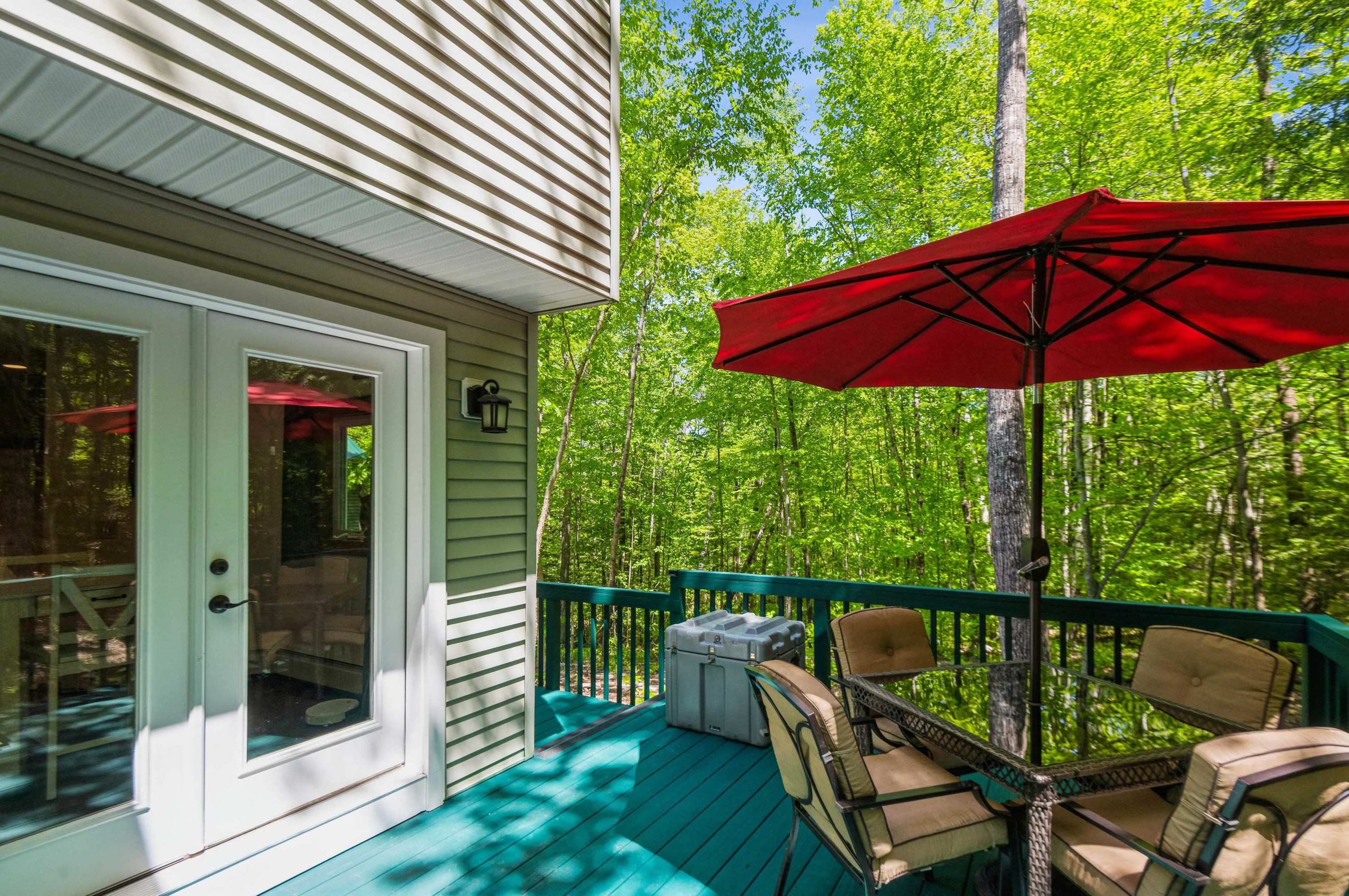 4 Eagle Ledge Rd, Meredith NH  03253-4505 exterior