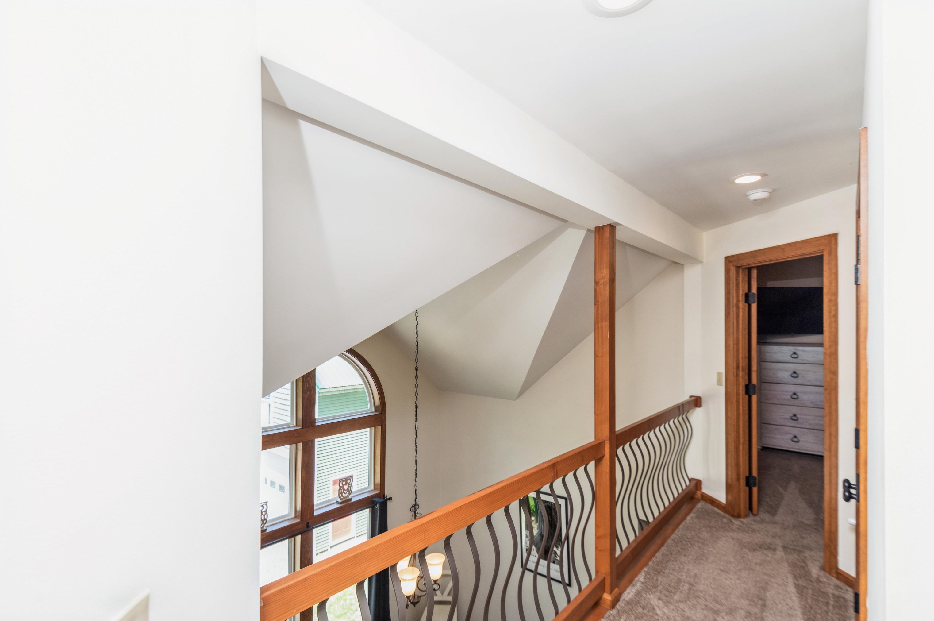 4 Eagle Ledge Rd, Meredith NH  03253-4505 exterior