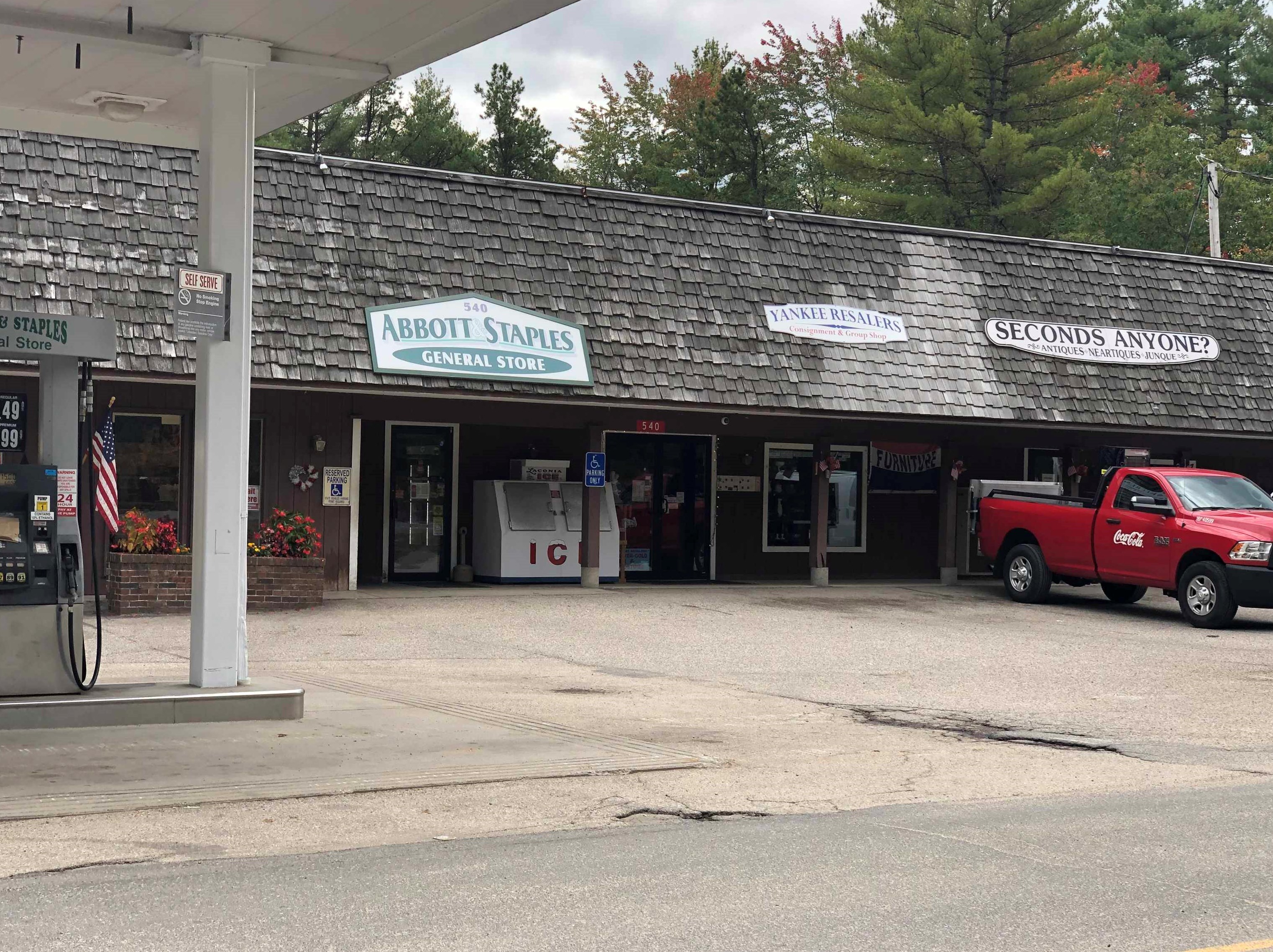 405 Route 25, Ctr Ossipee NH  03814-6401 exterior