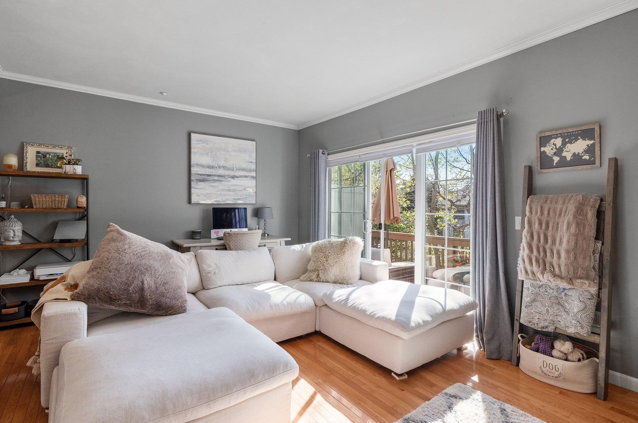 7 Hackett Hl Rd, Manchester NH 03106-2516 exterior