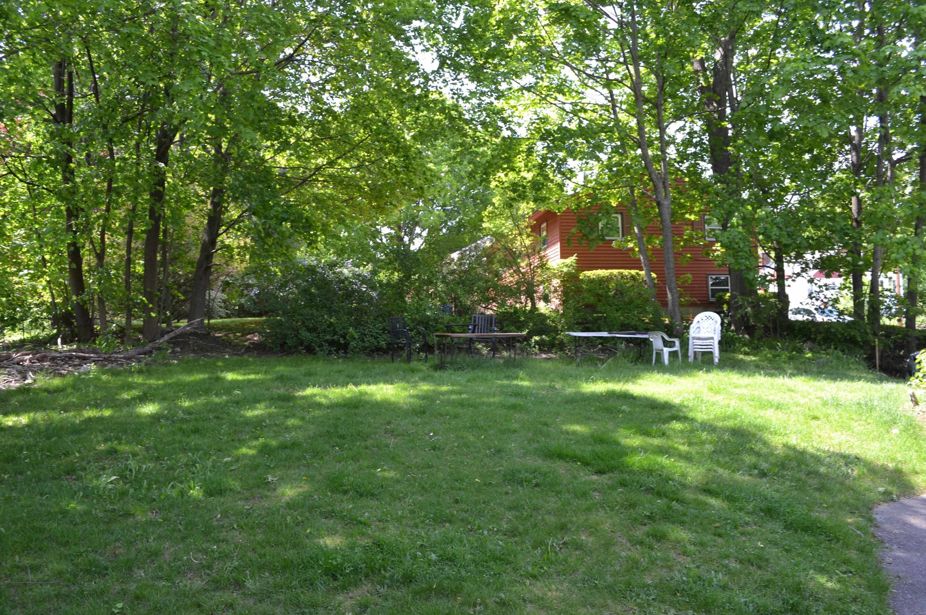 1328 Candia Rd, Manchester NH 03109-5715 exterior