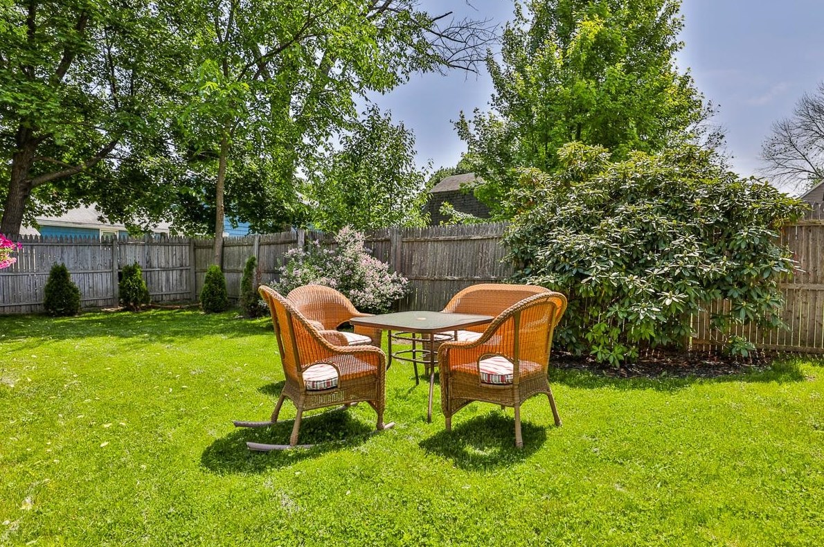 119 Woodland Ave, Manchester NH 03109-4454 exterior