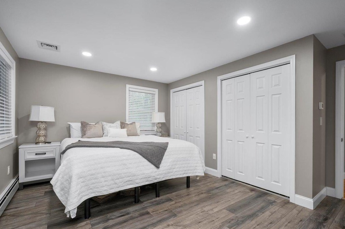 44 Joanne Dr, Manchester NH 03106-2007 exterior