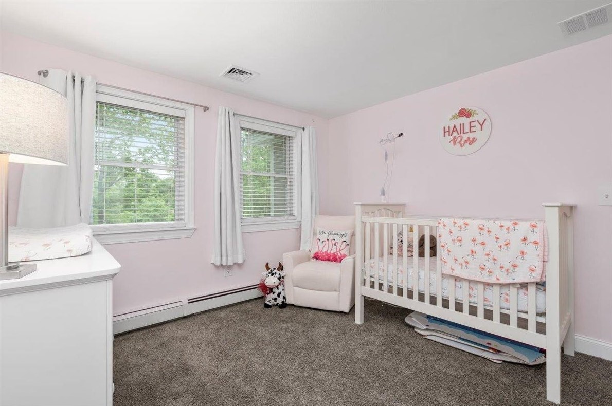 44 Joanne Dr, Manchester NH 03106-2007 exterior