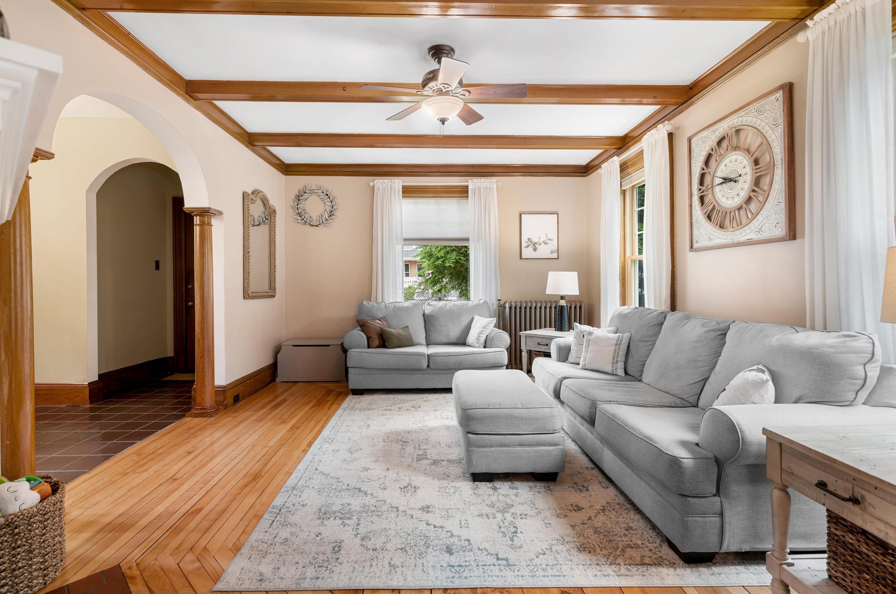 540 River Rd, Manchester NH 03104-1955 exterior