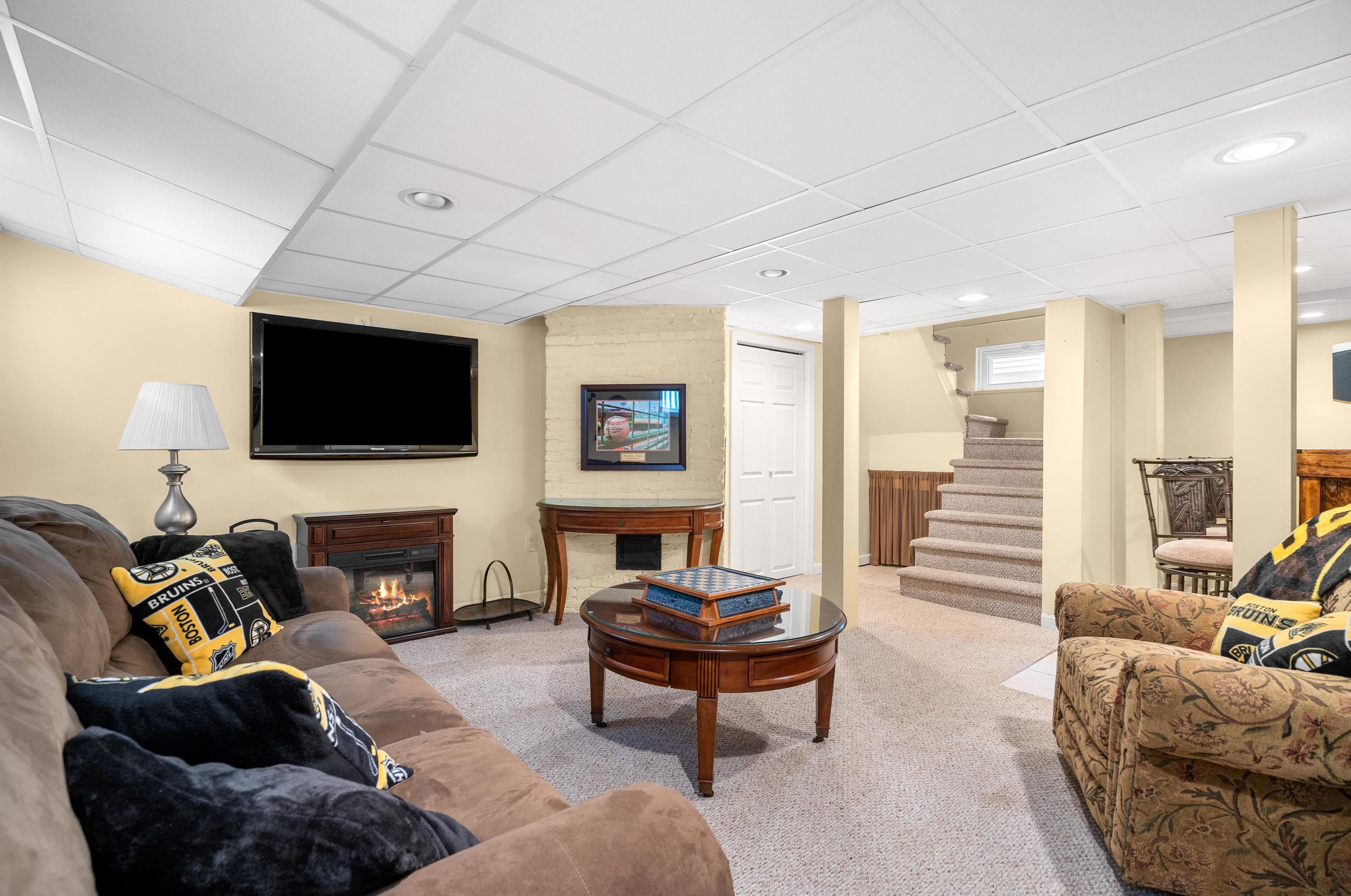 540 River Rd, Manchester NH 03104-1955 exterior