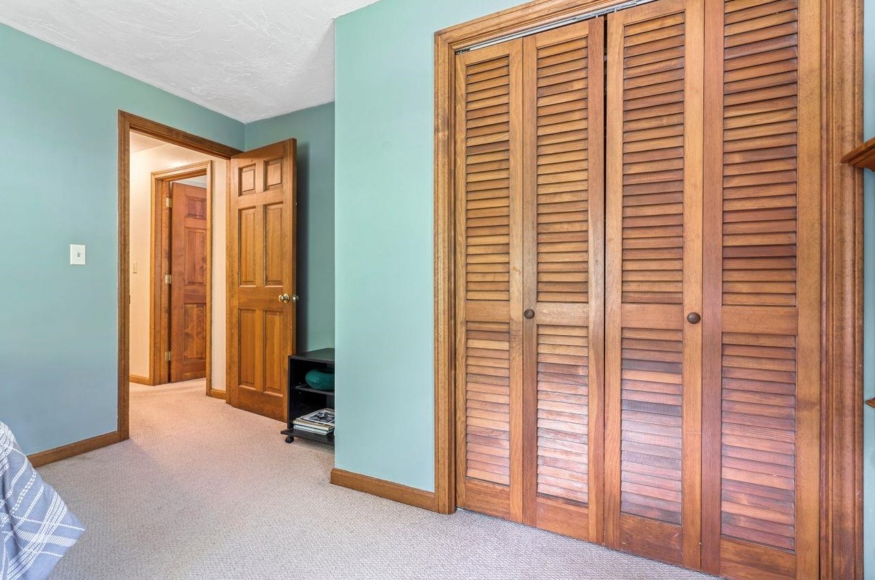 7 Erik St, Merrimack NH 03054-4572 exterior