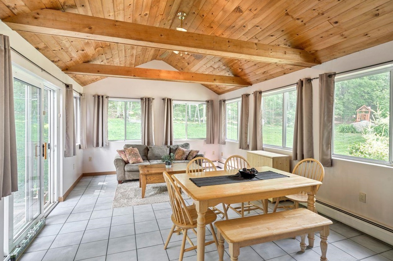 7 Erik St, Merrimack NH 03054-4572 exterior