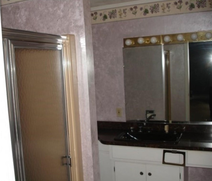 154 Howard St, Berlin NH  03570-3150 exterior