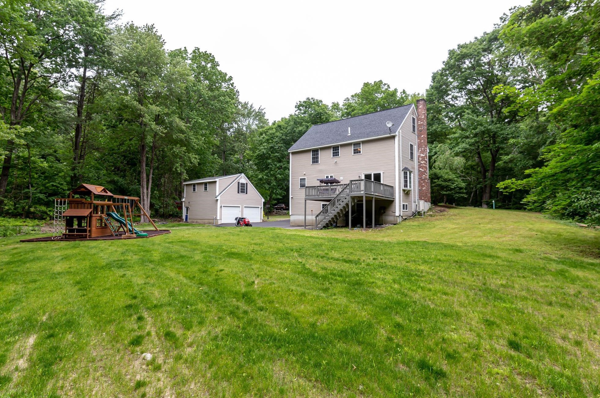 50 Morrison Rd, Windham NH  03087-1217 exterior