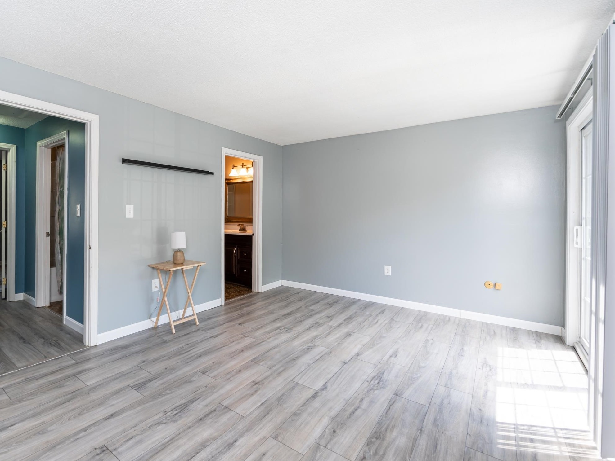 76 Rdg Rd, Merrimack NH exterior